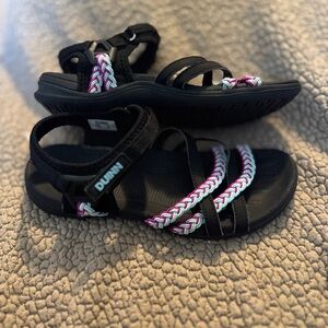 DUINN Black and Multicolor Women's Sandals, walking, outdoor, light hiking 7